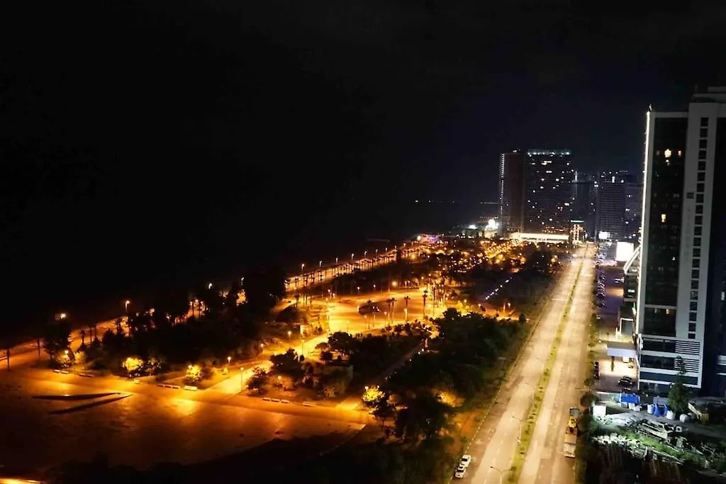 New Boulevard Elegance - Luxury Apartment - 18 Floor Batumi Georgia